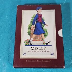 "Molly: An American Girl" 1944 book collection boxed set by Pleasant Company